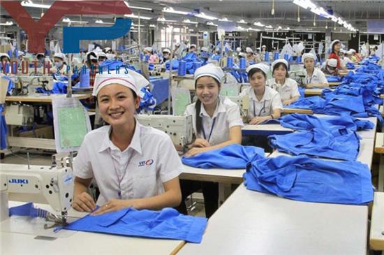 Người bị sa thải, tự nghỉ việc có được trợ cấp thất nghiệp? Tạm hoãn hợp đồng do Covid-19 có được hưởng bảo hiểm thất nghiệp?